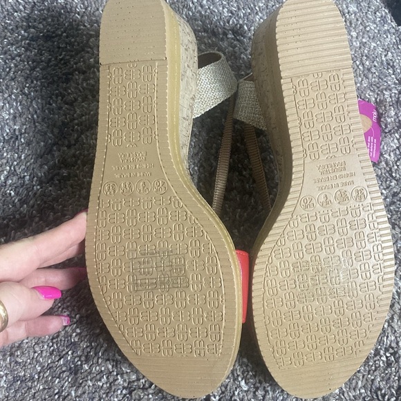 Malu Super Comfort Wedge Sandals sz 9 NWT Natural Massage Impact Absorbing - Picture 5 of 7